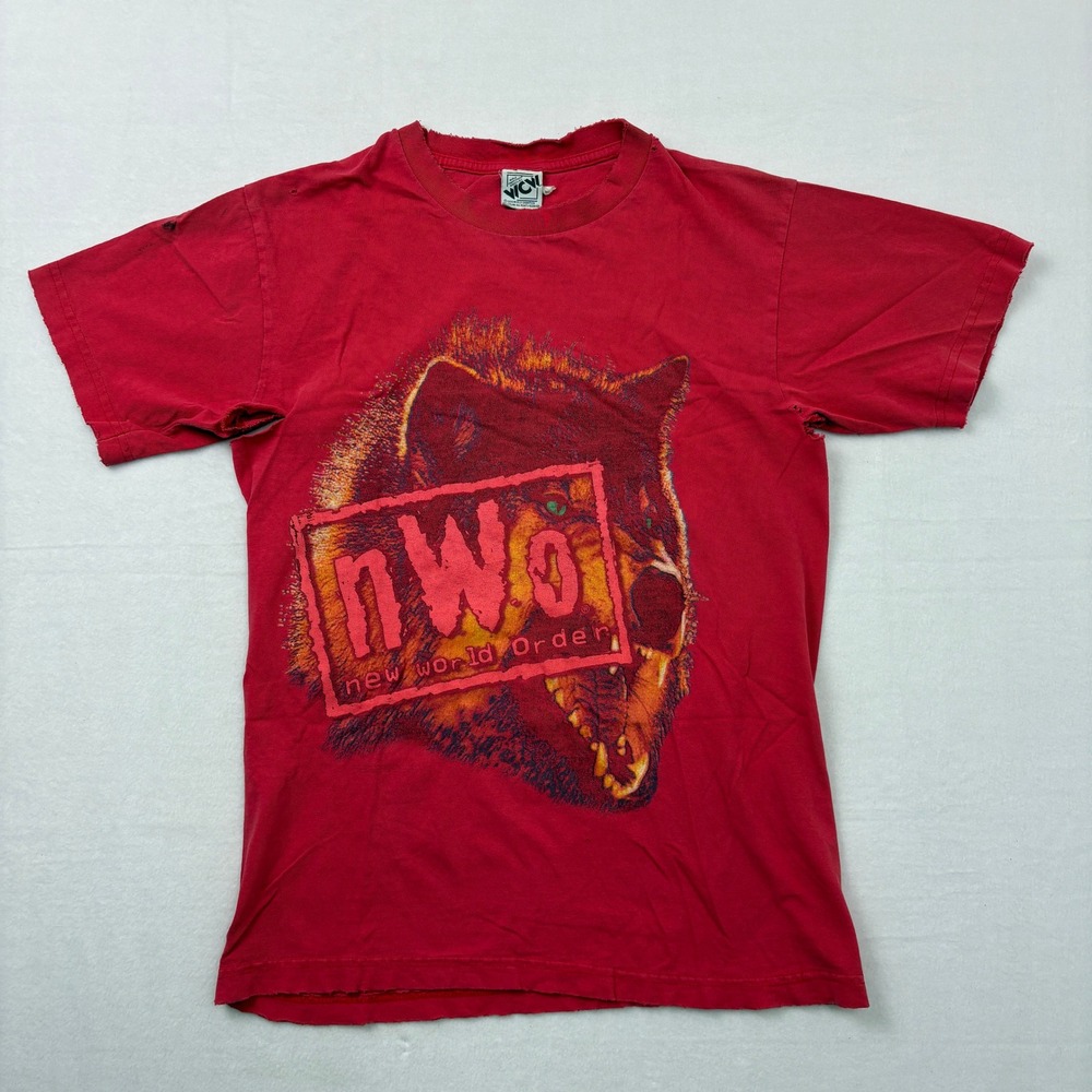 Vintage 1998 WCW nWo Wolfpac Red T-Shirt Mens M Wolf Graphic Thrashed Distressed